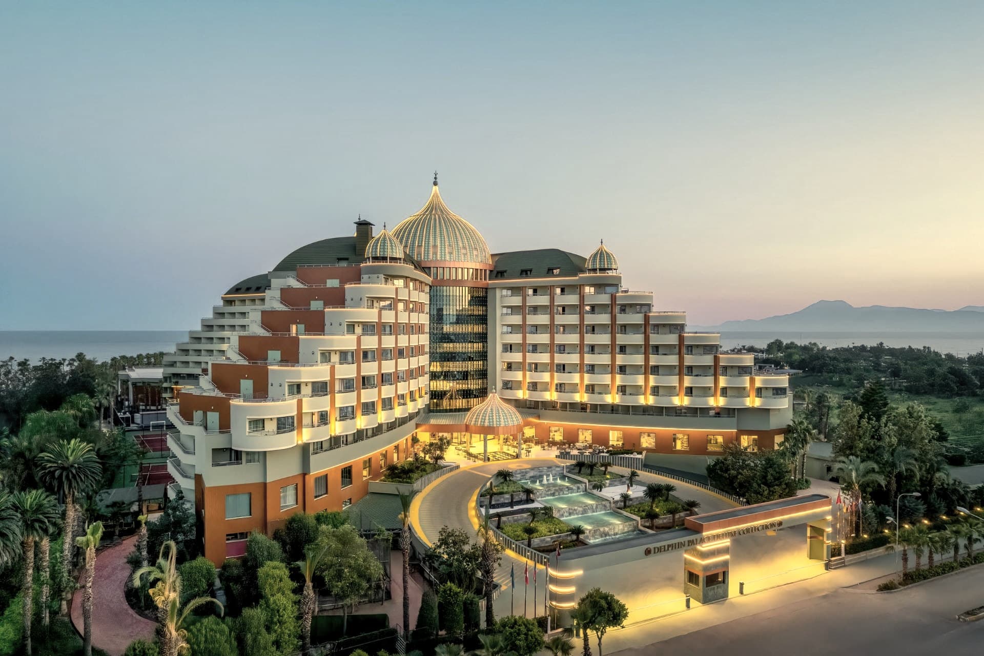 Delphin Palace