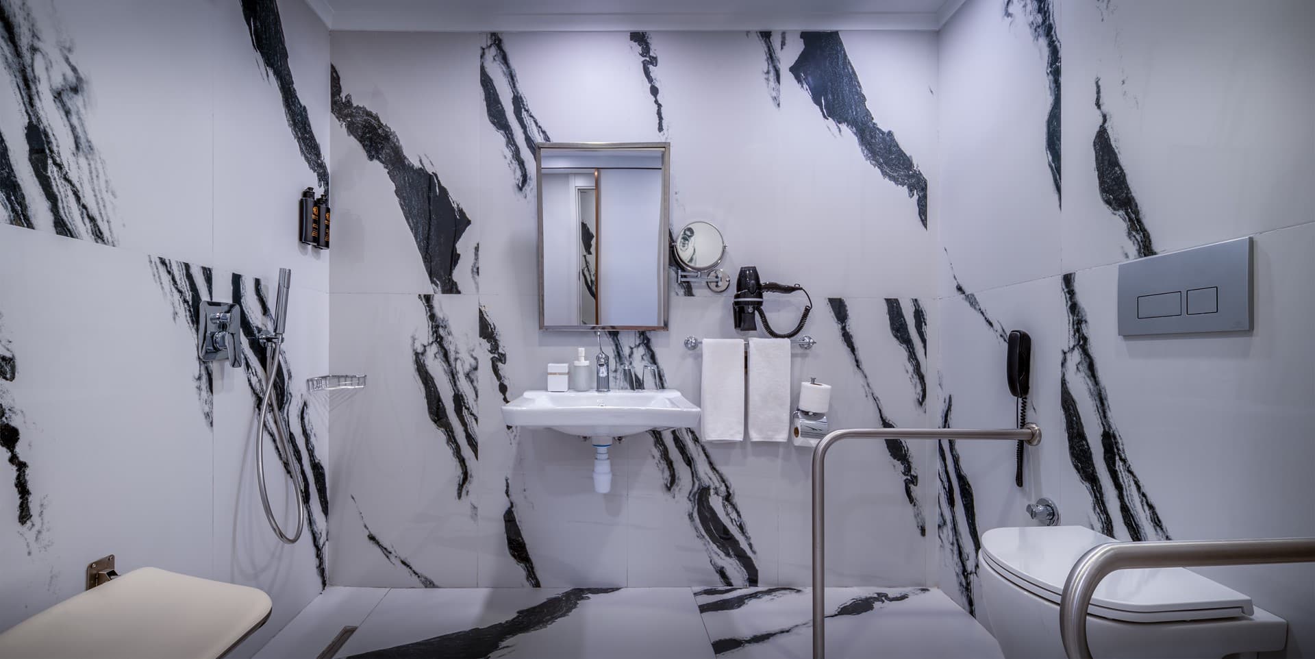Standard Accessible Room at Delphin Palace — view 4