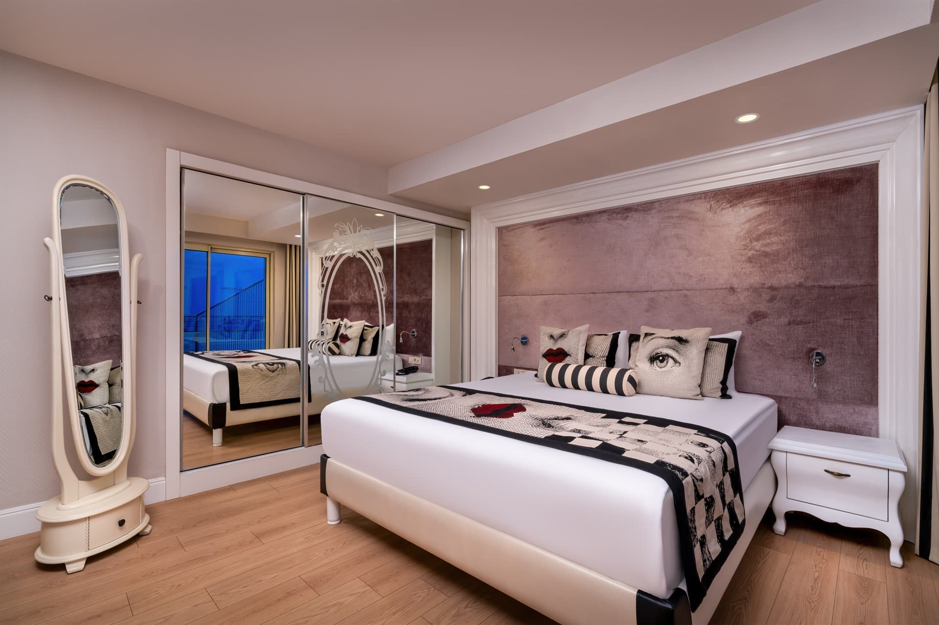 Suite Room at Delphin Imperial — view 3