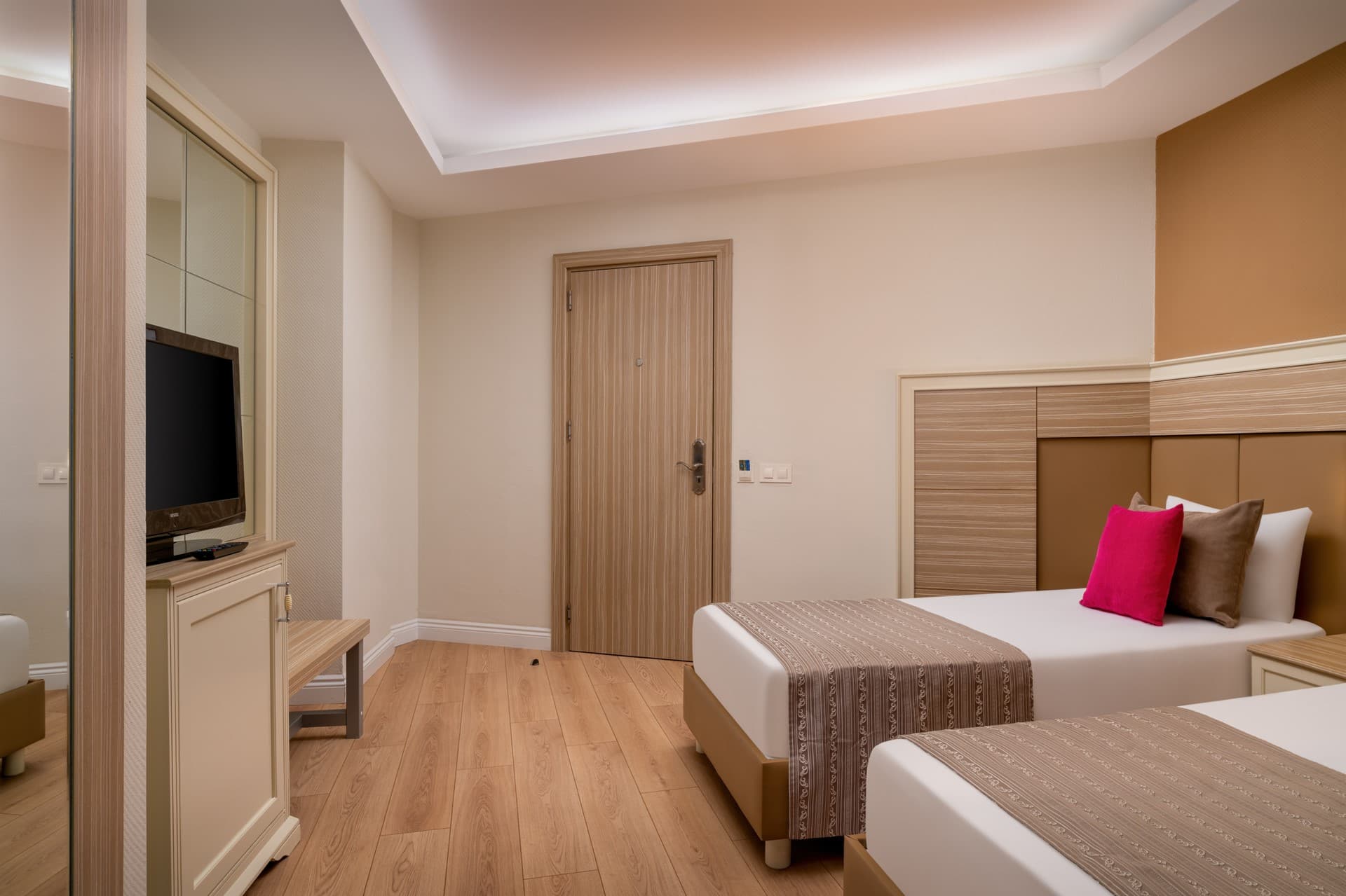Family Room at Delphin Deluxe — view 3