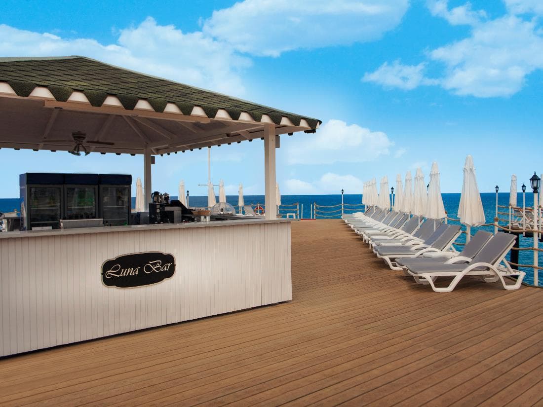 Pier Bar at Botanik Hotel & Resort