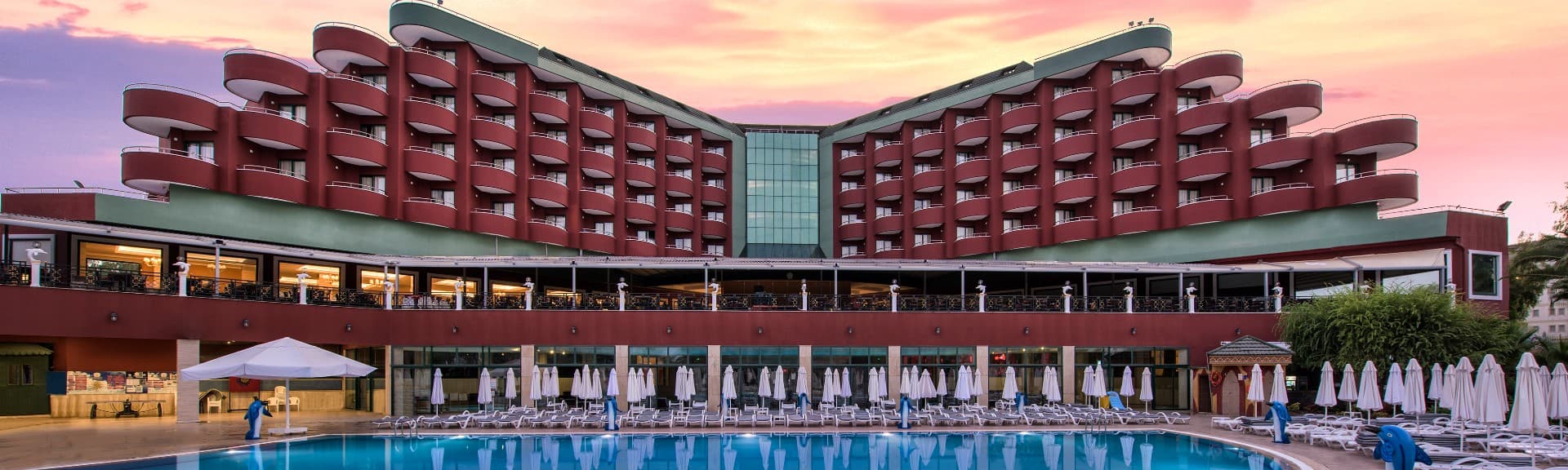 Delphin Deluxe grounds