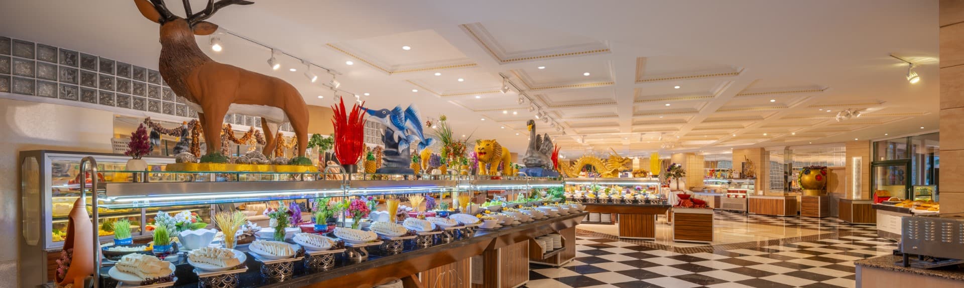 Dining at Delphin Deluxe