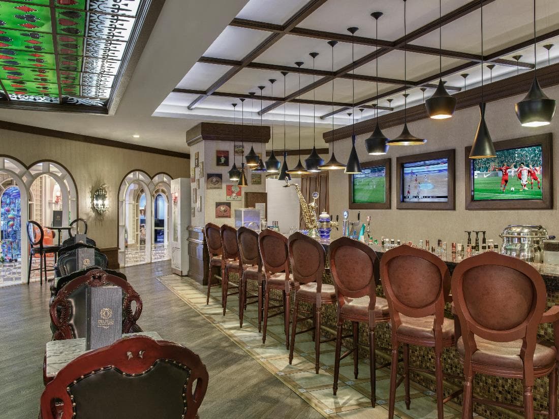 Camelot Bar at Delphin Imperial